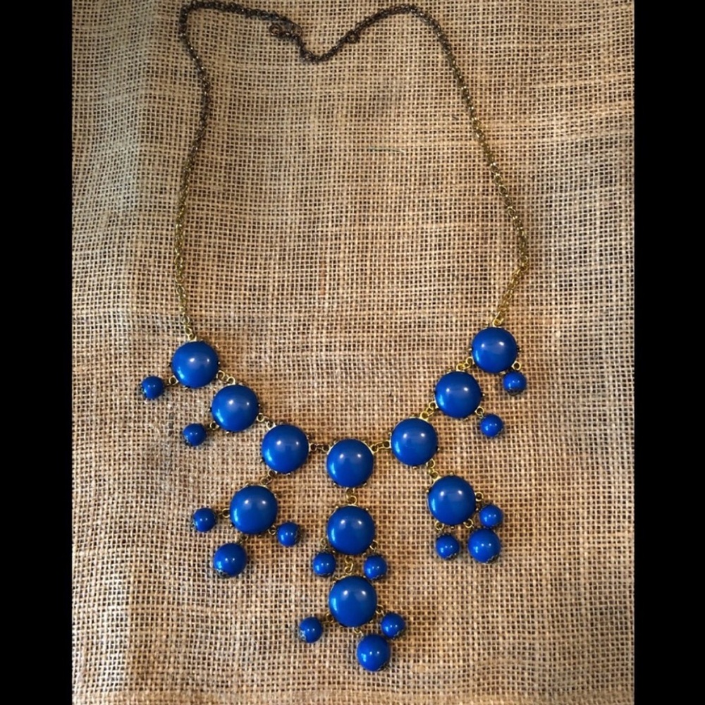 Elegant Blue Beaded Necklace